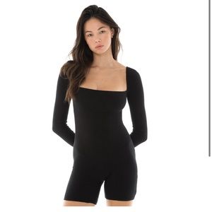 Are you am i anke romper New with tags!!